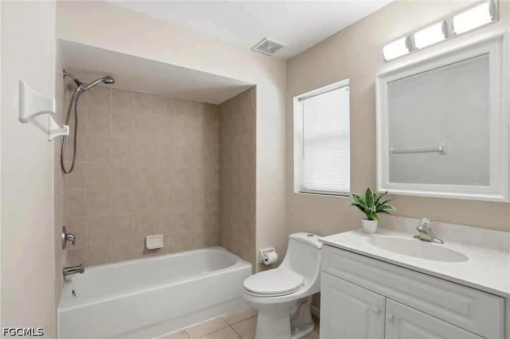 Covey Circle #16B Naples, FL 34109