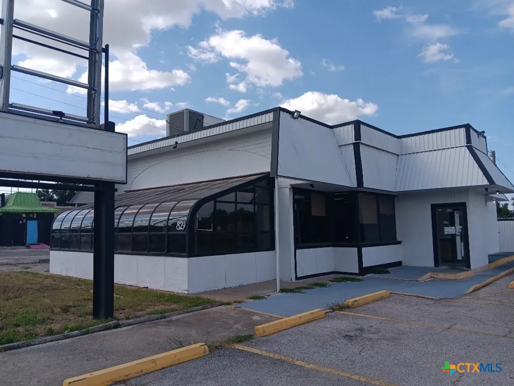 829 W Rancier Avenue Killeen, TX 76541
