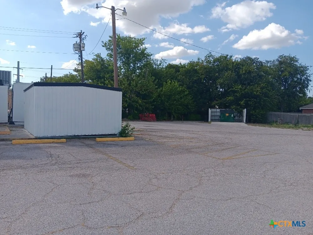 829 W Rancier Avenue Killeen, TX 76541