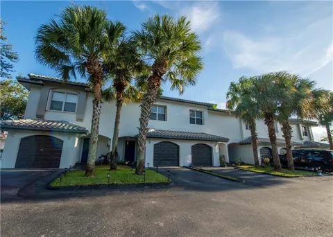 9746 NW 35th Street