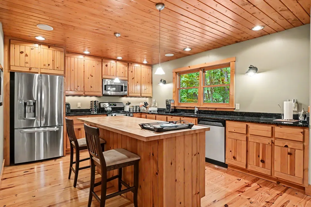 14300 Wildwood Lane Harbert, MI 49125