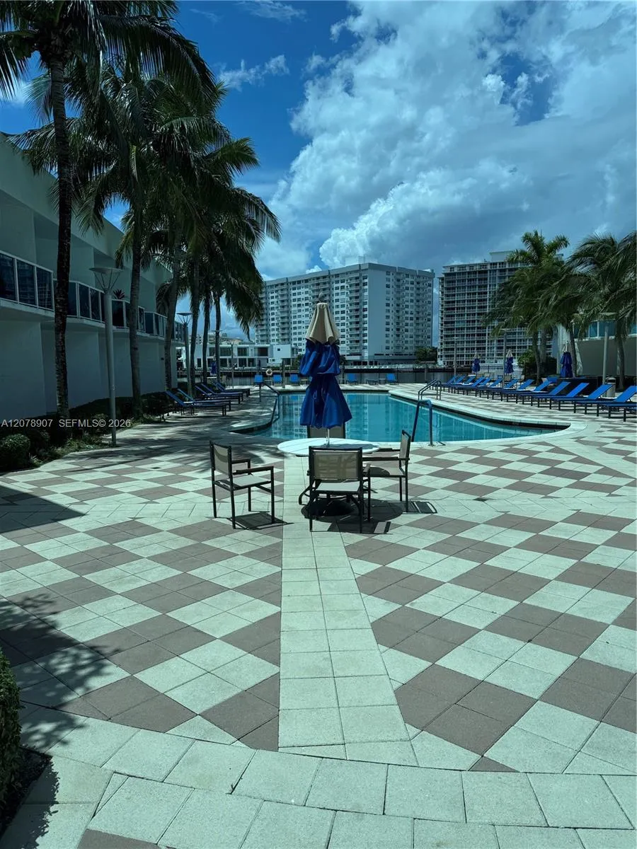 1945 S Ocean Dr #2311 Hallandale Beach, FL 33009