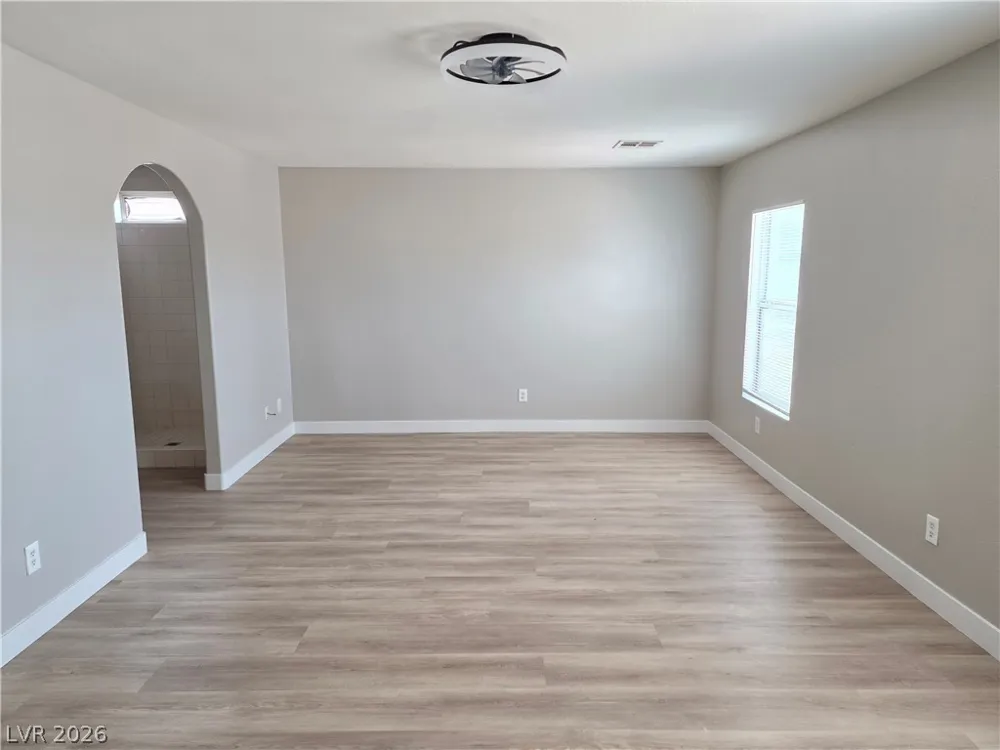 5063 El Castano Avenue Las Vegas, NV 89108