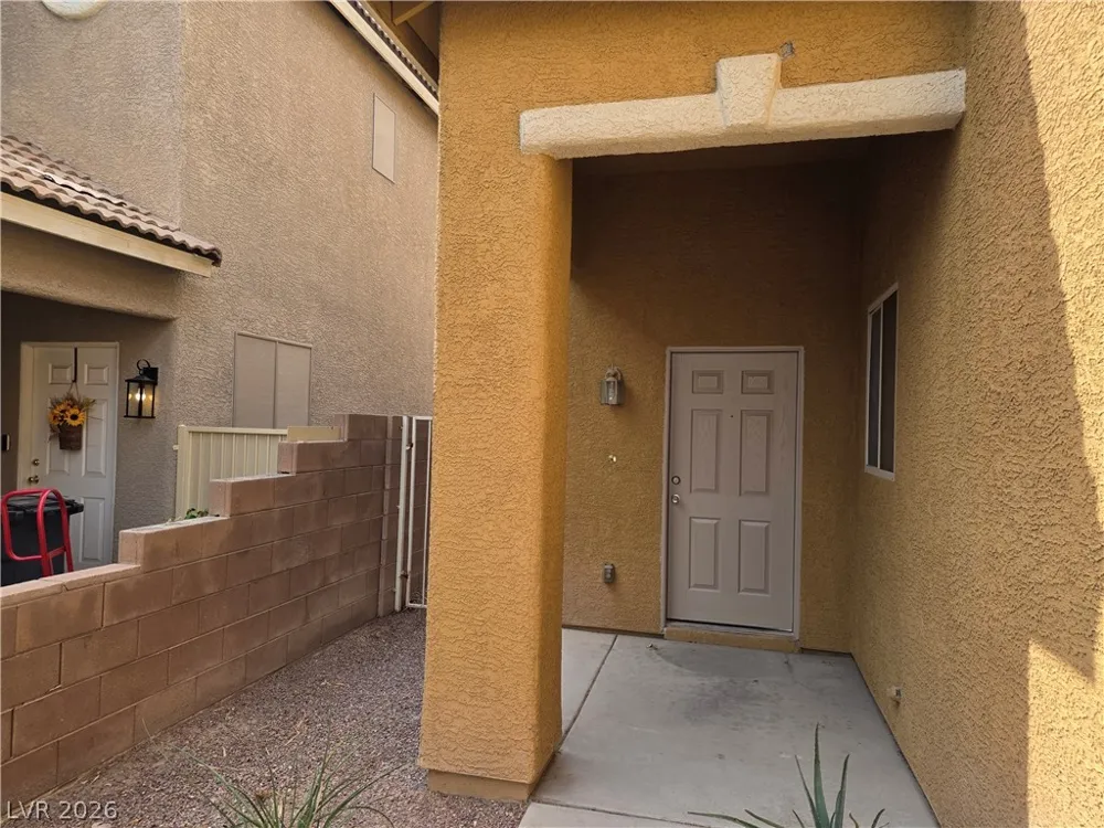 5063 El Castano Avenue Las Vegas, NV 89108