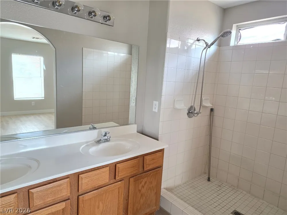 5063 El Castano Avenue Las Vegas, NV 89108