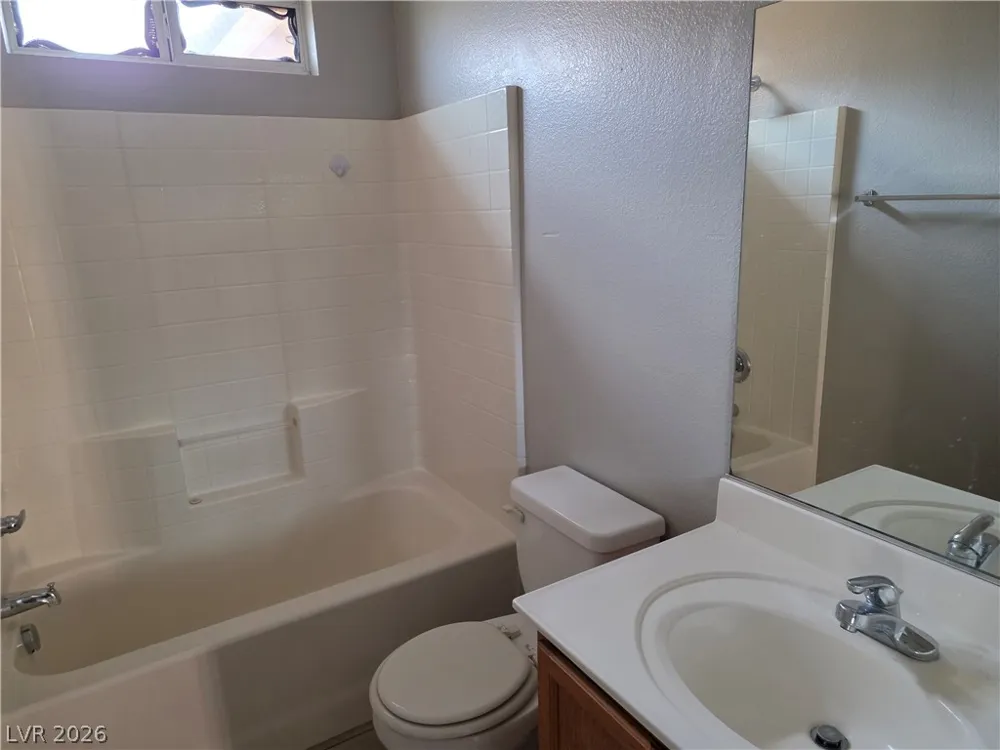 5063 El Castano Avenue Las Vegas, NV 89108
