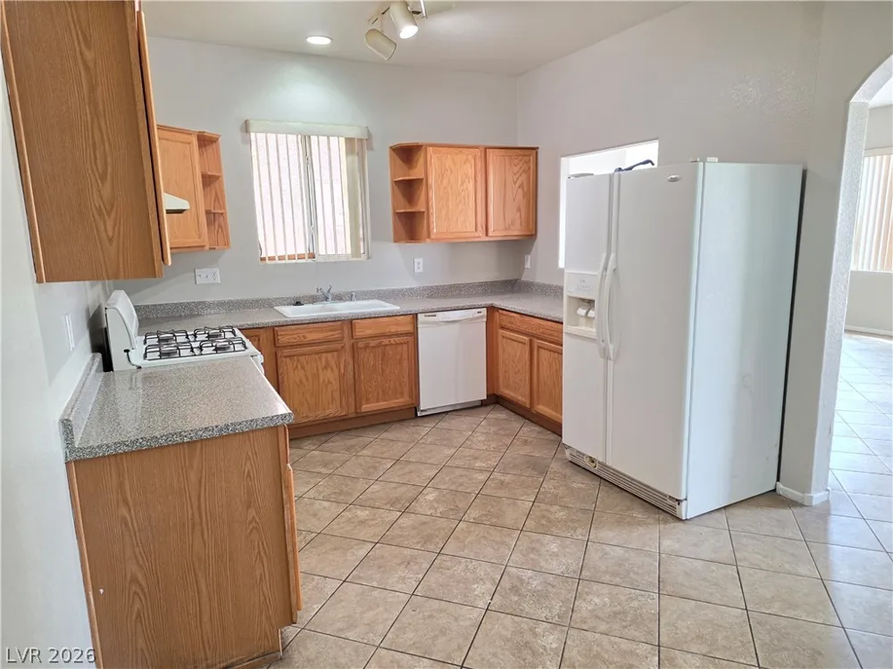 5063 El Castano Avenue Las Vegas, NV 89108