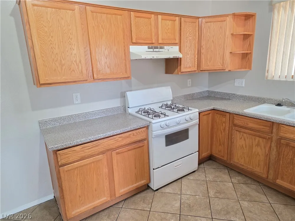 5063 El Castano Avenue Las Vegas, NV 89108