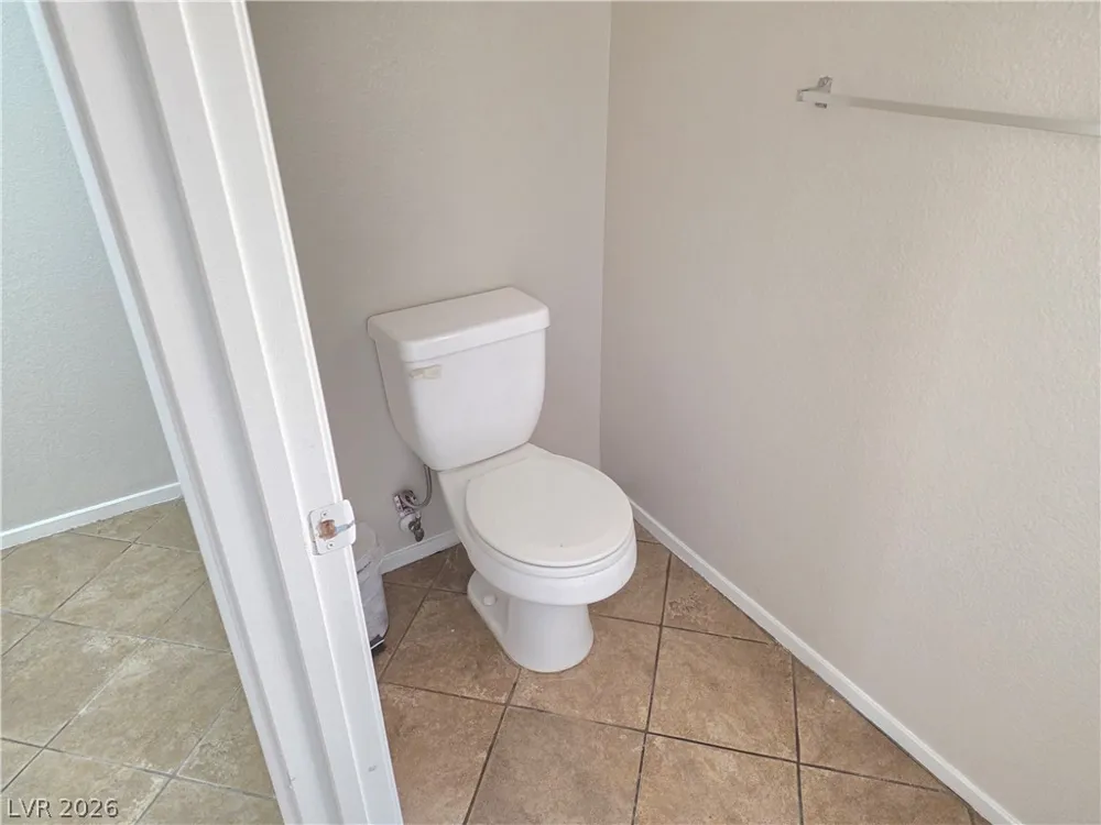 5063 El Castano Avenue Las Vegas, NV 89108