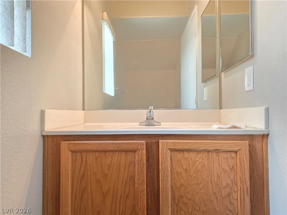 5063 El Castano Avenue Las Vegas, NV 89108