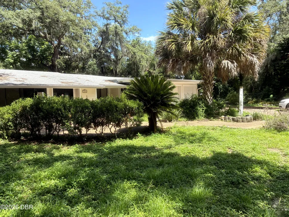 306 S Burlingame Avenue Temple Terrace, FL 33617