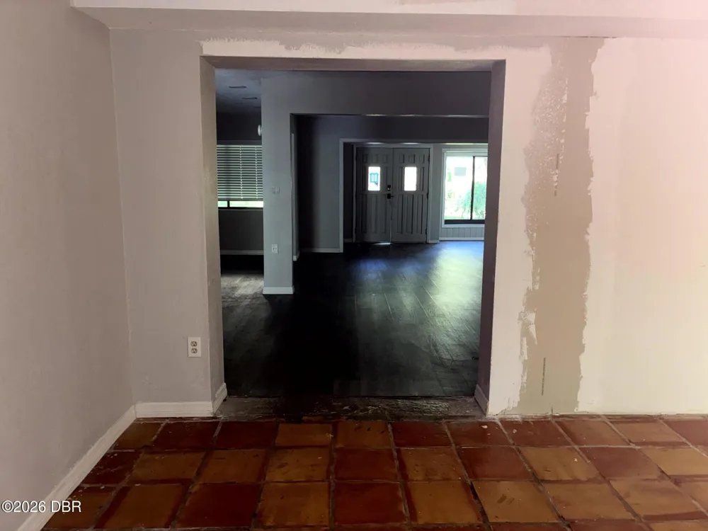 306 S Burlingame Avenue Temple Terrace, FL 33617