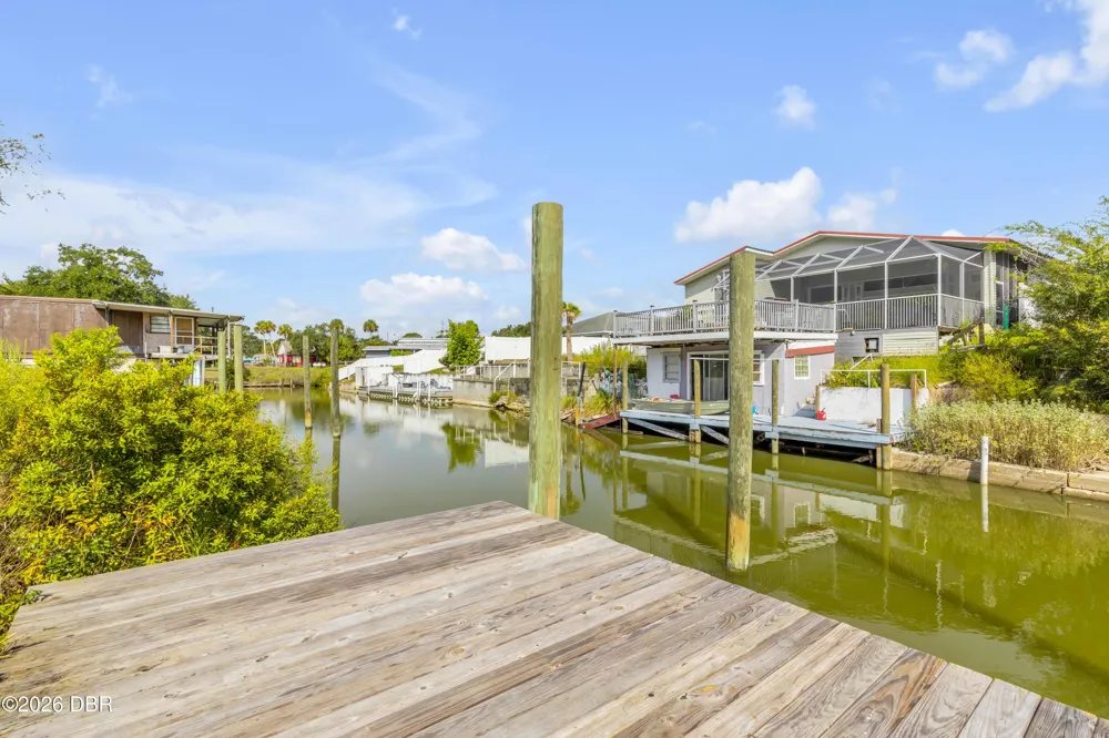 128 Indian Creek Road Oak Hill, FL 32759