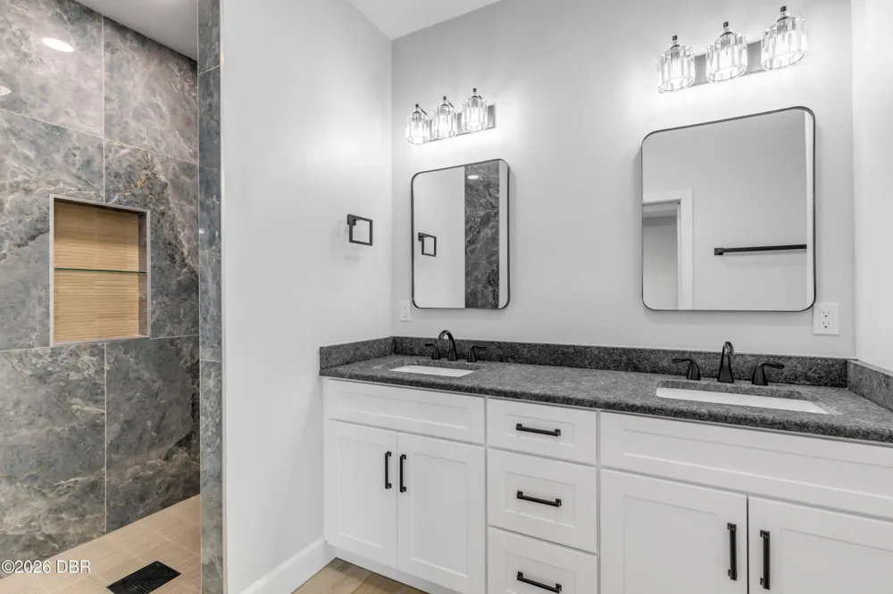 128 Indian Creek Road Oak Hill, FL 32759