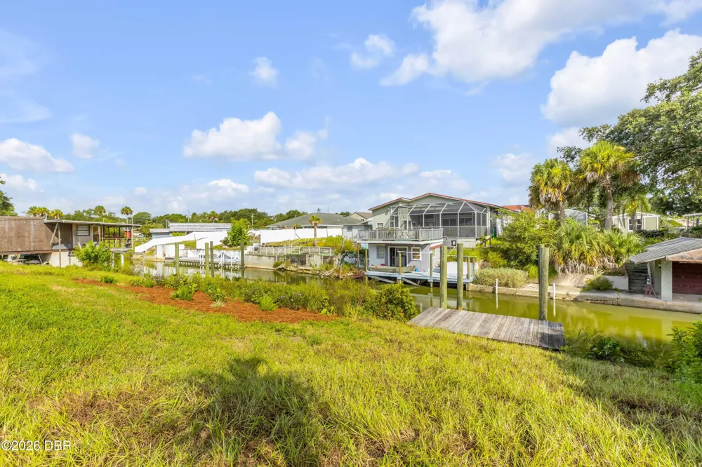 128 Indian Creek Road Oak Hill, FL 32759