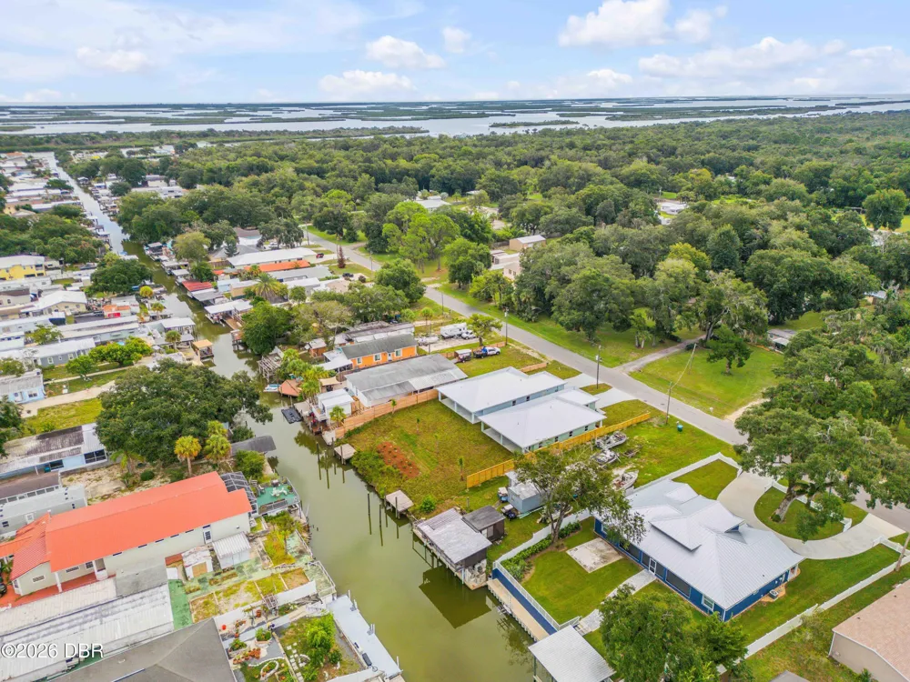 128 Indian Creek Road Oak Hill, FL 32759