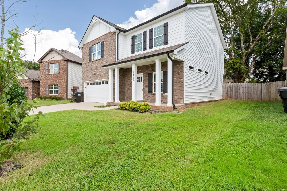 4006 Ella Cook Cir Murfreesboro, TN 37129