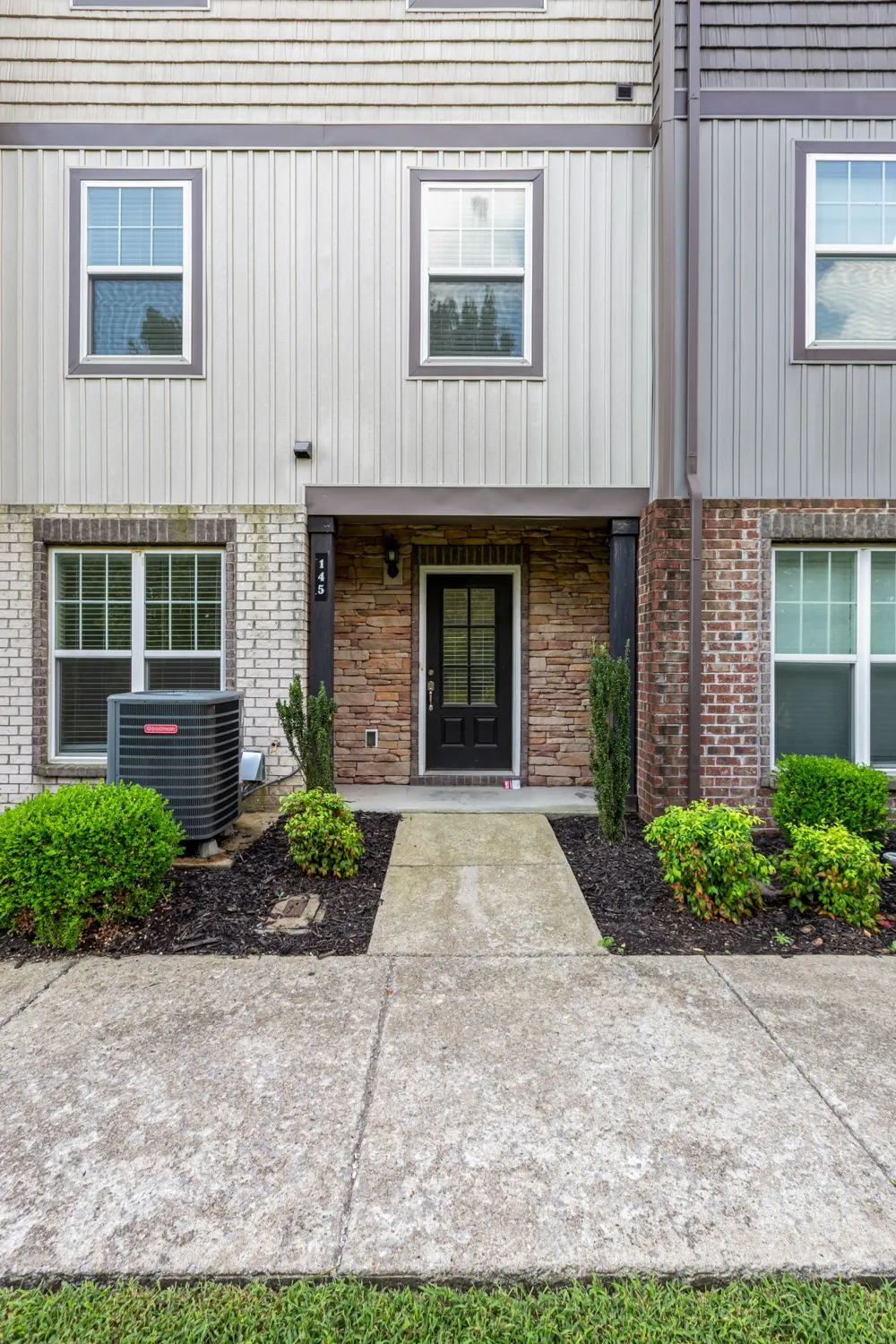 145 Ramsden Ave La Vergne, TN 37086