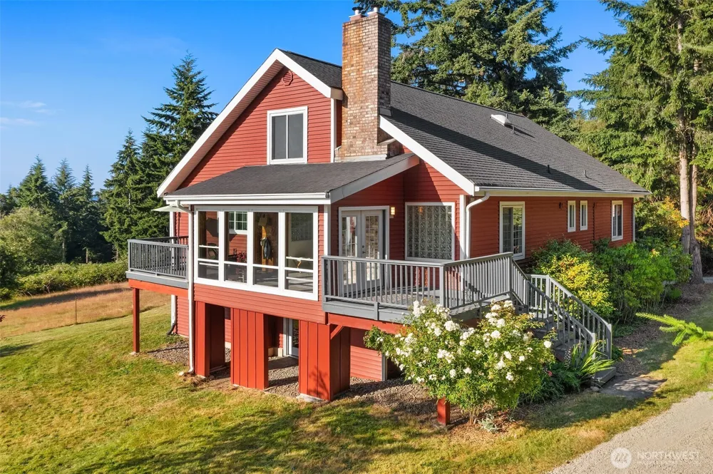 7206 SW 248th Street Vashon, WA 98070