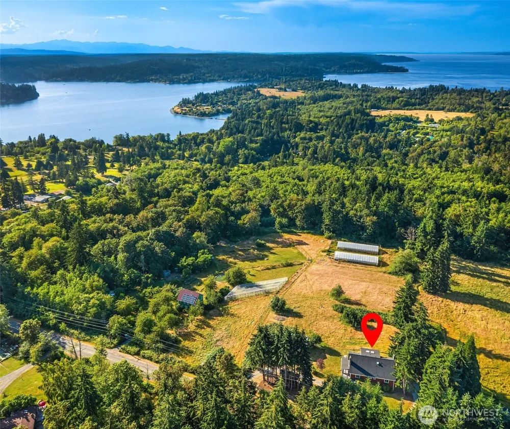 7206 SW 248th Street Vashon, WA 98070