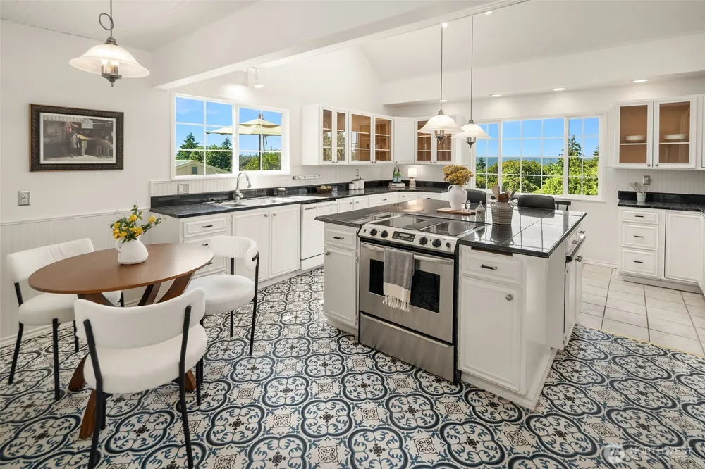 7206 SW 248th Street Vashon, WA 98070