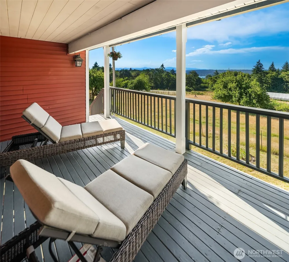 7206 SW 248th Street Vashon, WA 98070