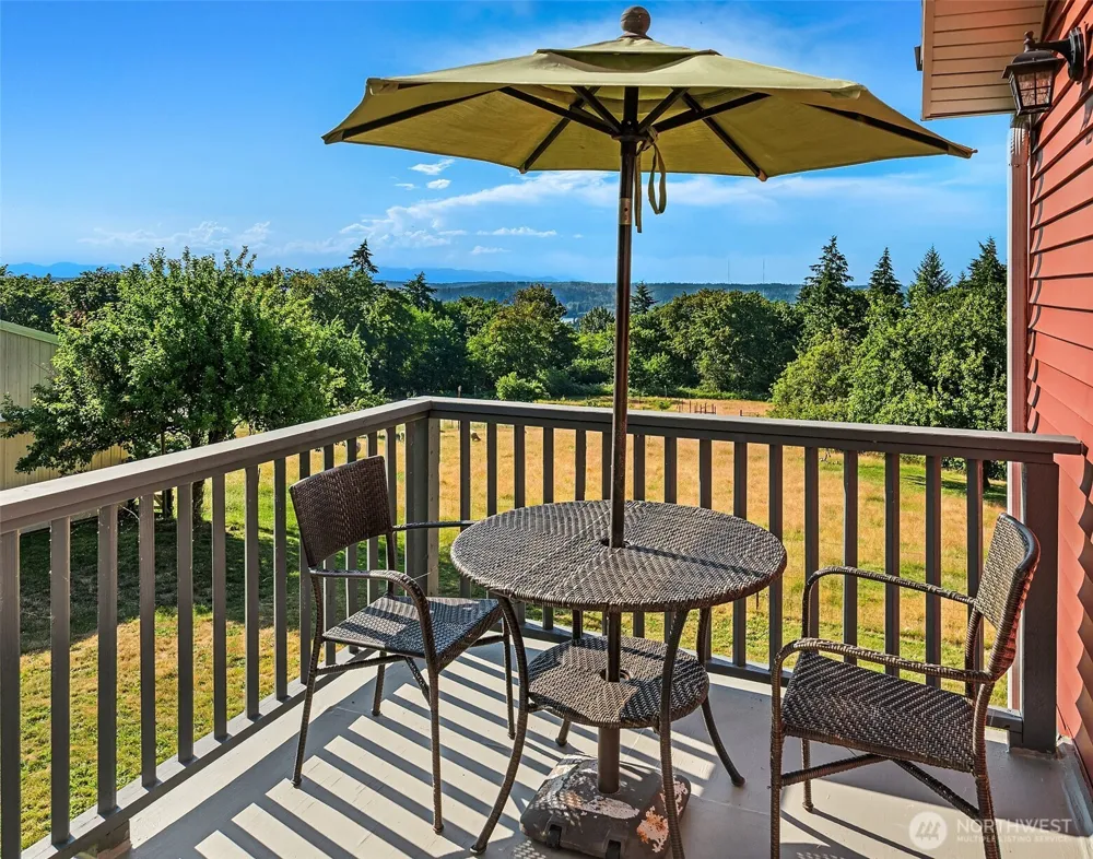 7206 SW 248th Street Vashon, WA 98070