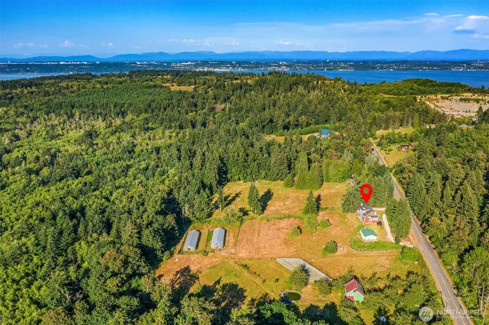 7206 SW 248th Street Vashon, WA 98070