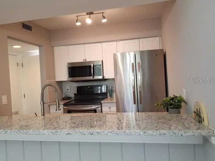 5101 EAGLESMERE DRIVE #B03 Orlando, FL 32819