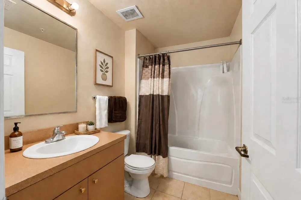 835 SW 9TH STREET #109 Gainesville, FL 32601