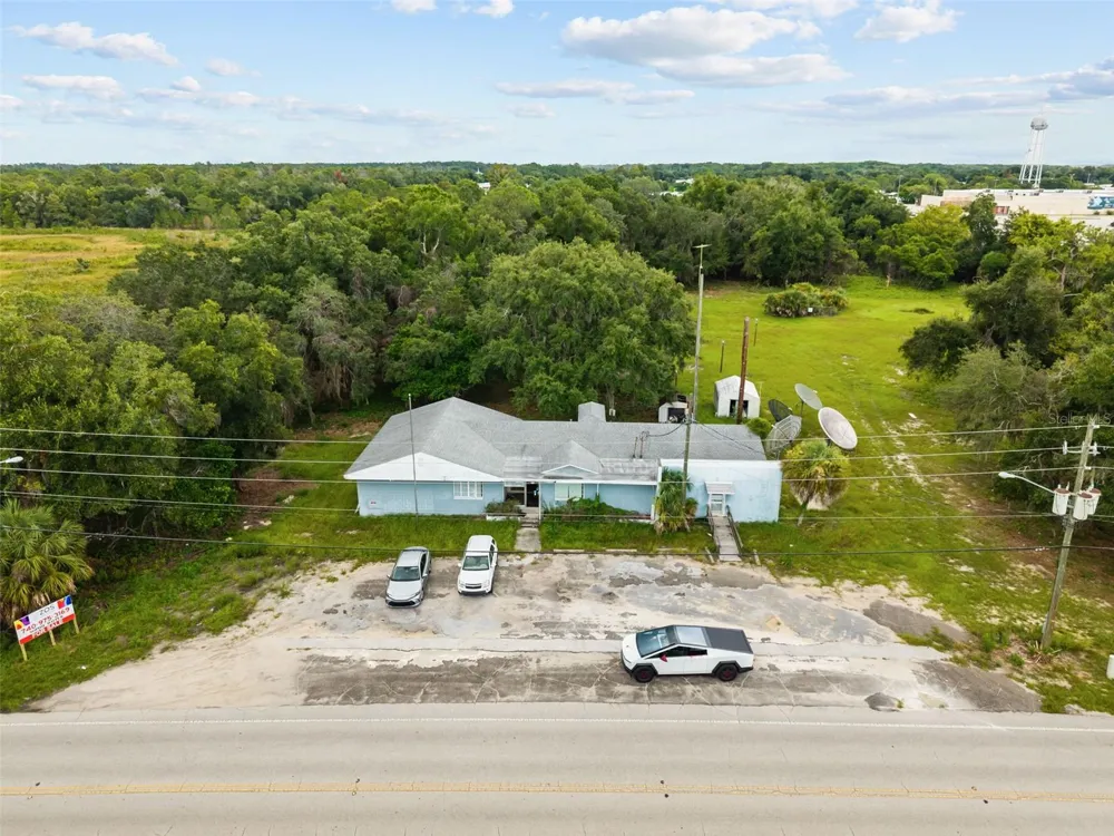 32900 RADIO ROAD Leesburg, FL 34788
