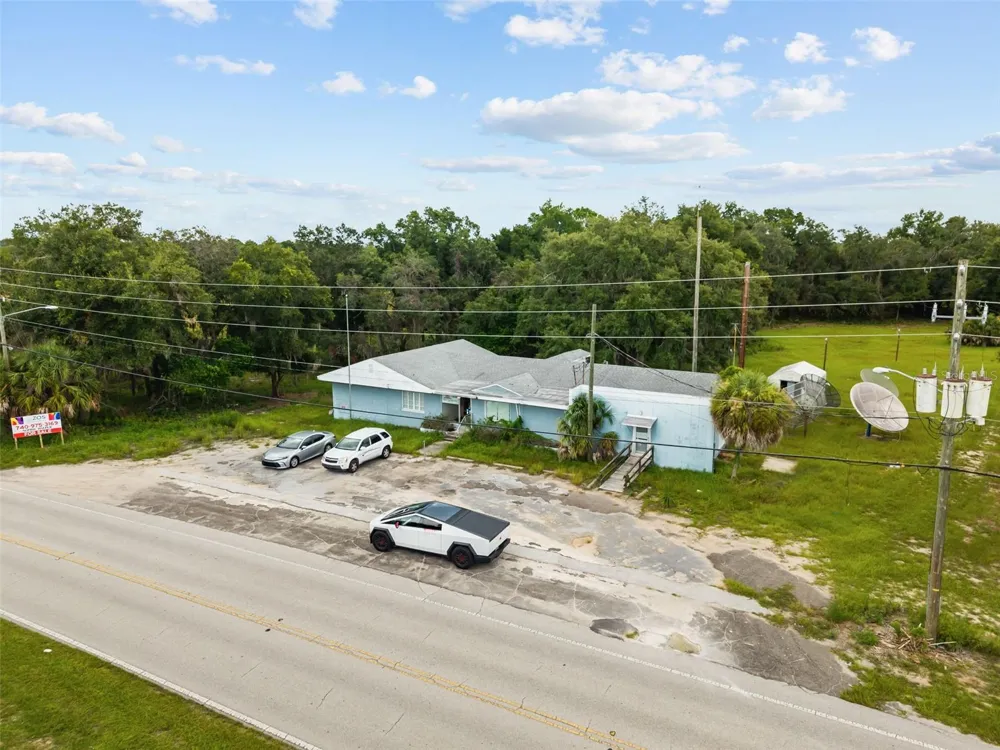 32900 RADIO ROAD Leesburg, FL 34788