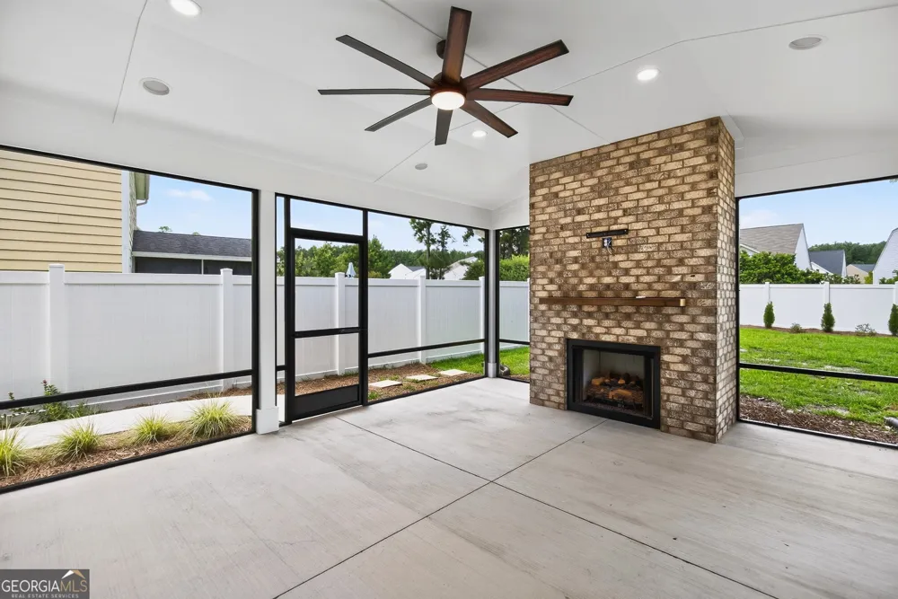 155 Moor Hen LNDG Savannah, GA 31419