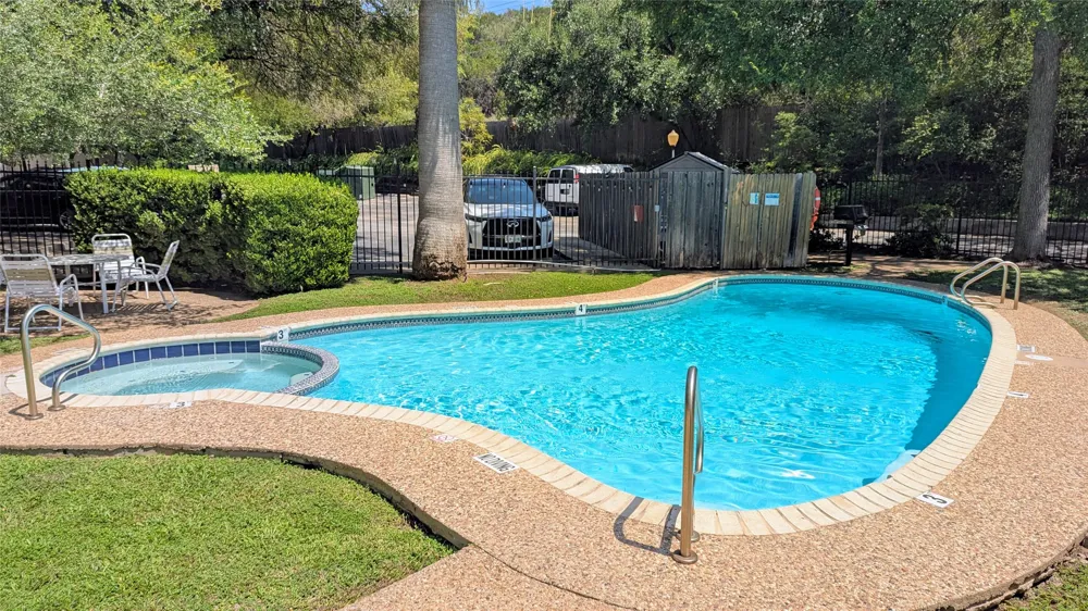 3839 Dry Creek Drive #139 Austin, TX 78731