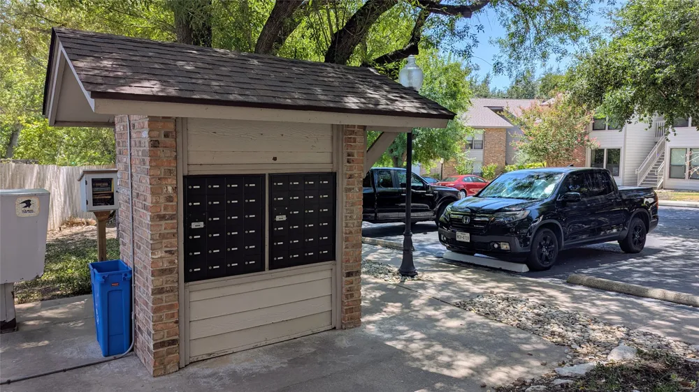 3839 Dry Creek Drive #139 Austin, TX 78731