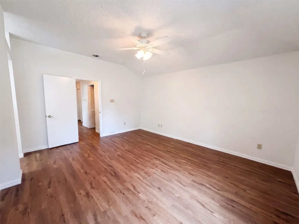 301 Hillside Court Garland, TX 75043