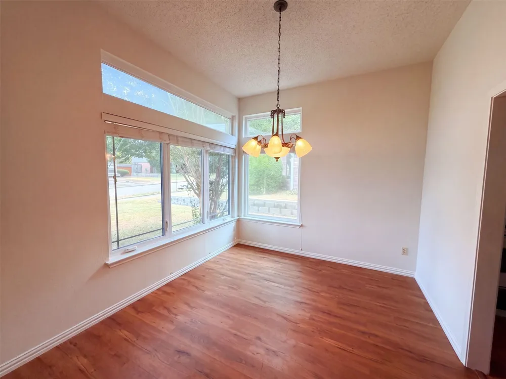 301 Hillside Court Garland, TX 75043