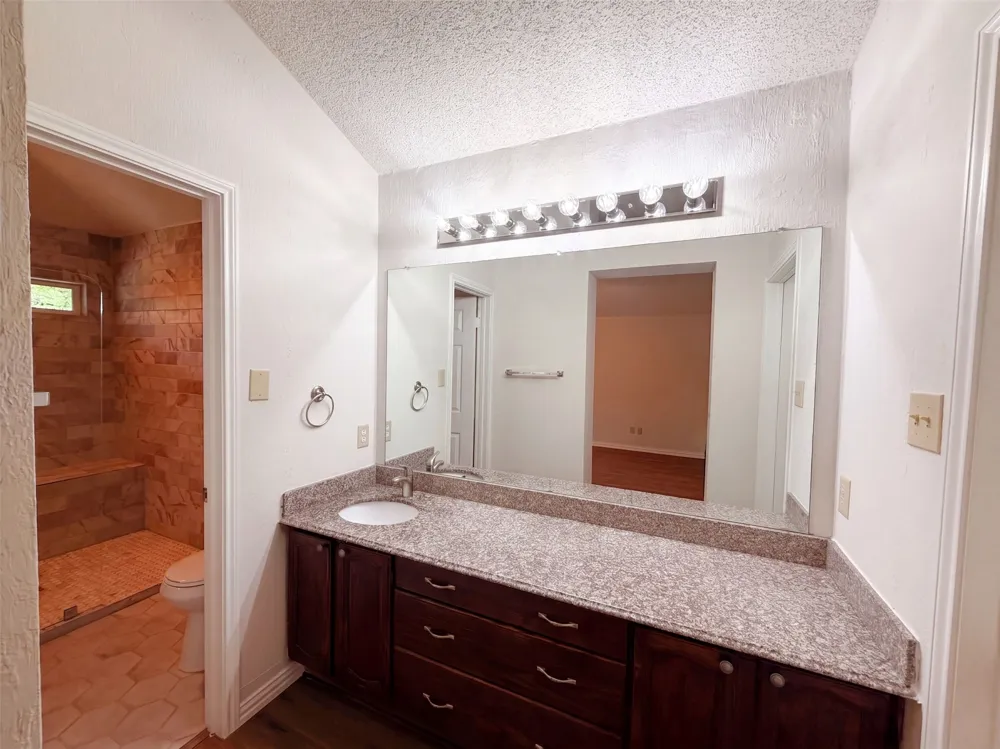 301 Hillside Court Garland, TX 75043