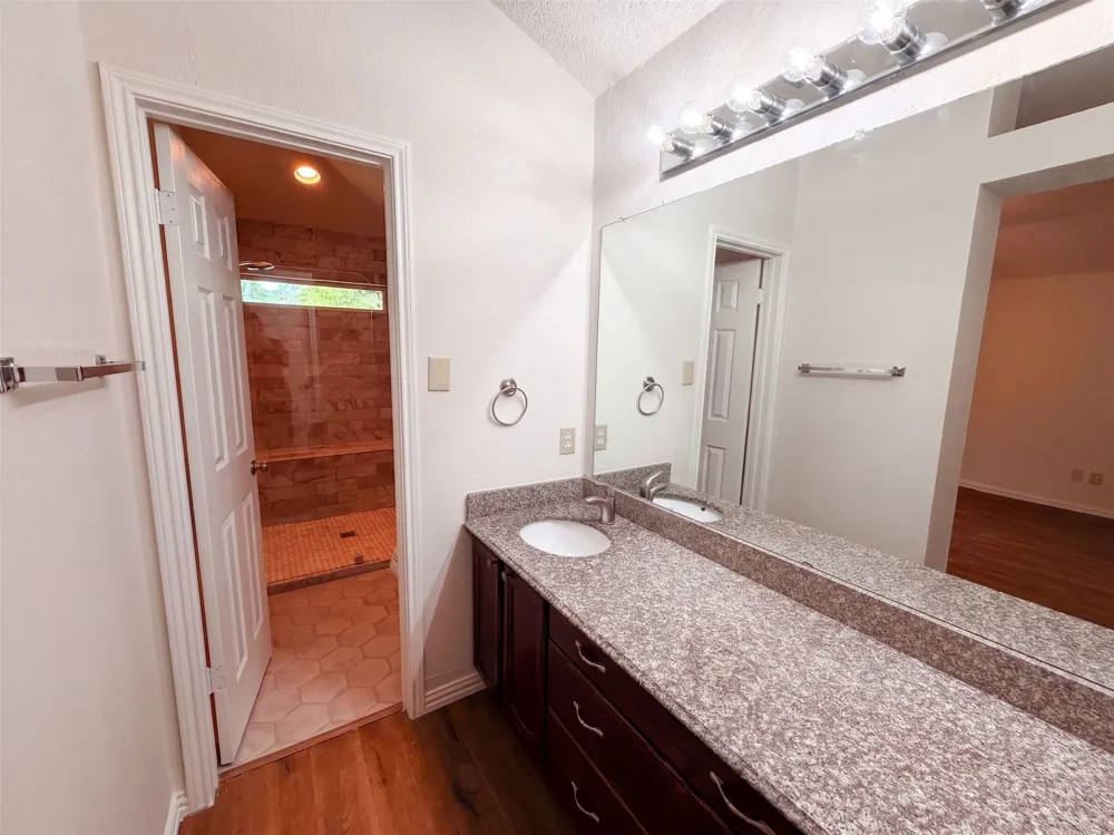 301 Hillside Court Garland, TX 75043