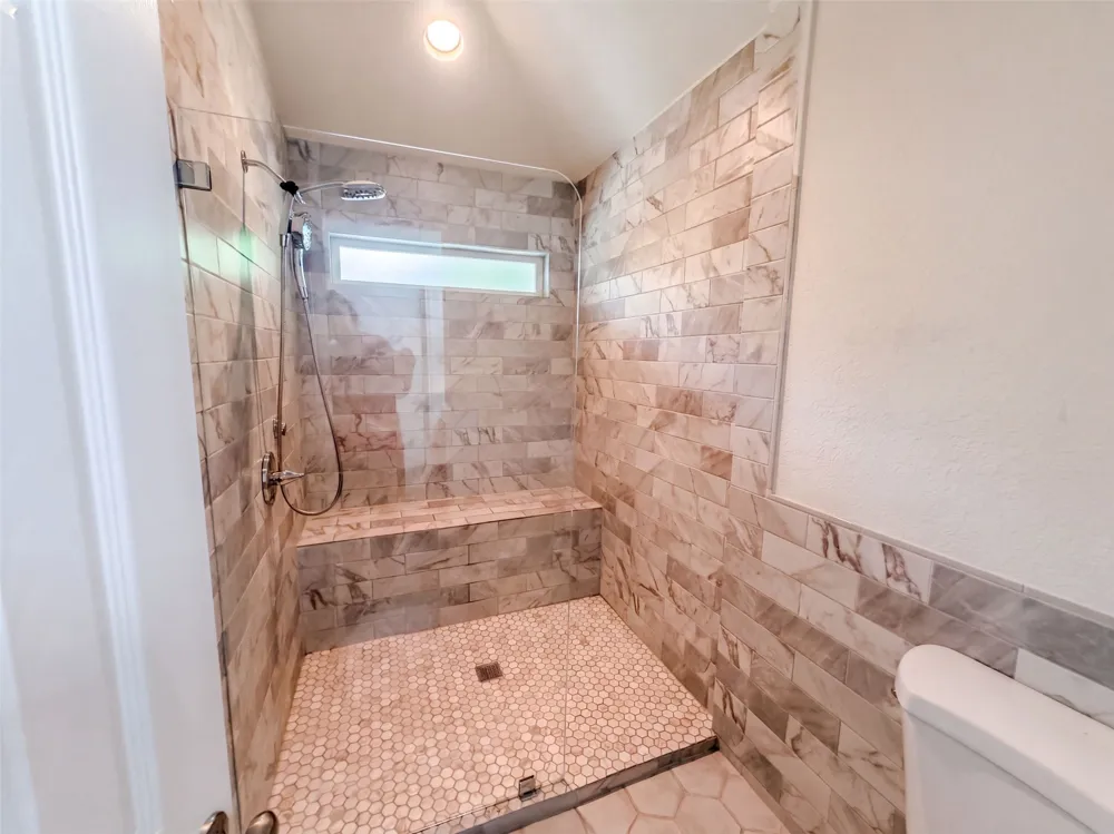 301 Hillside Court Garland, TX 75043