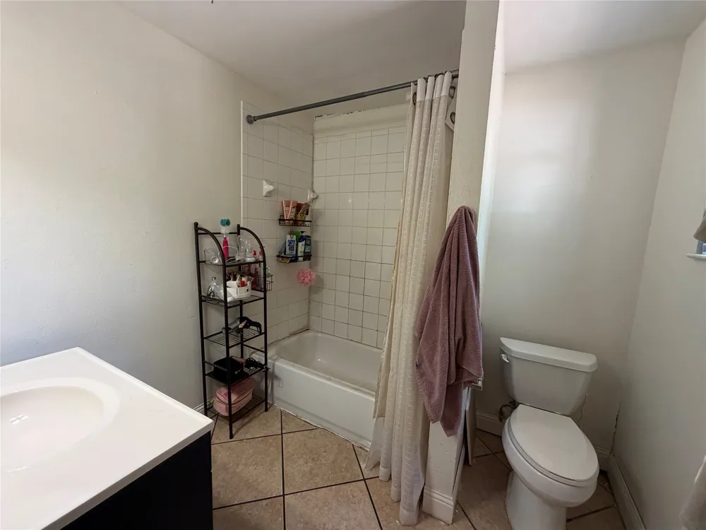 1333 Springlake Drive Dallas, TX 75217