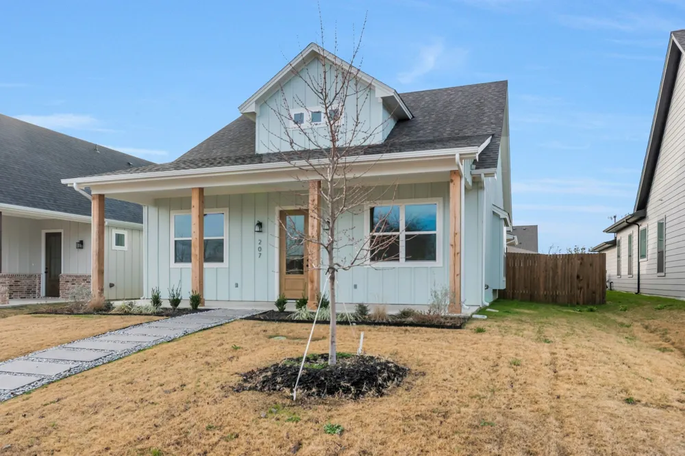 207 W 7th Street Justin, TX 76247