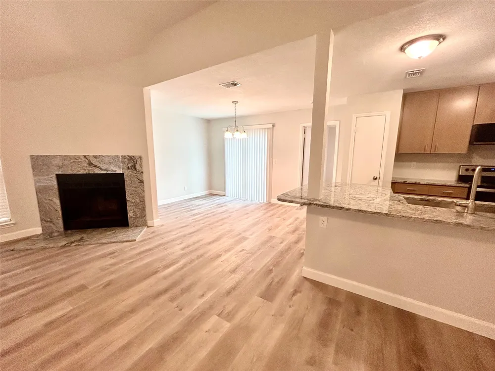 415 Rifleman Trail Arlington, TX 76002