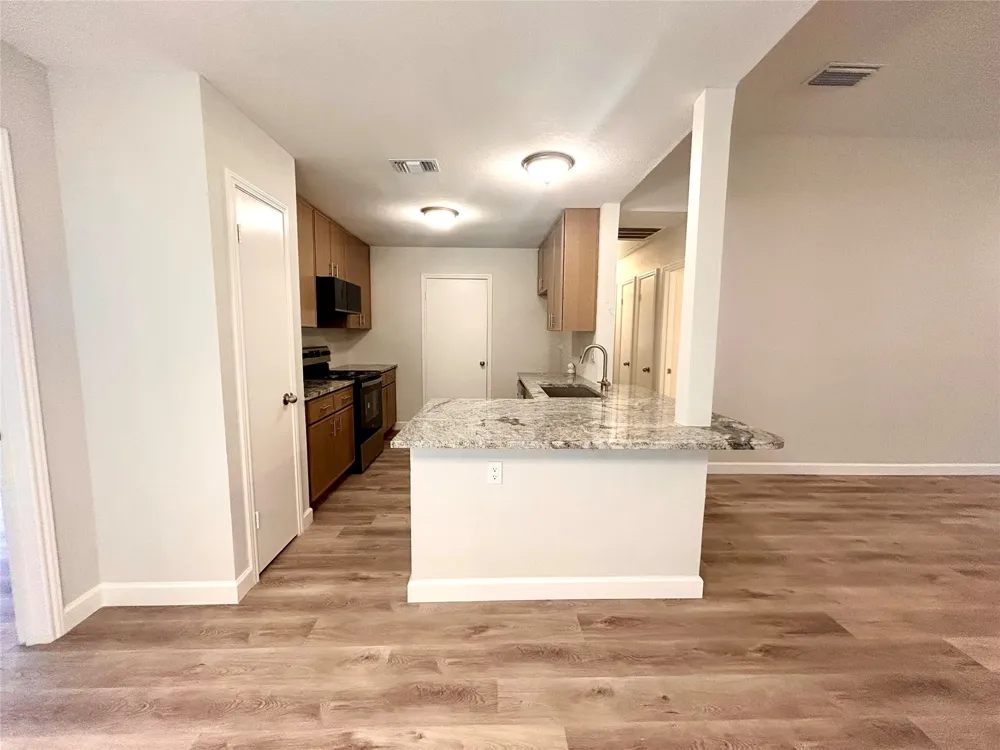 415 Rifleman Trail Arlington, TX 76002