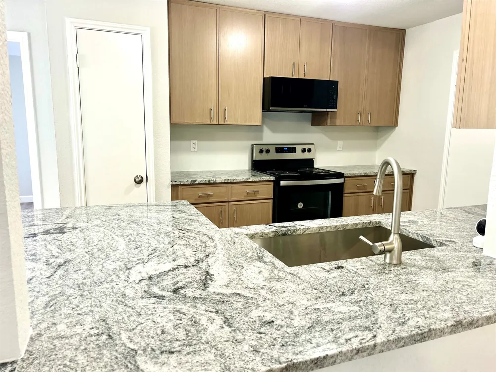 415 Rifleman Trail Arlington, TX 76002