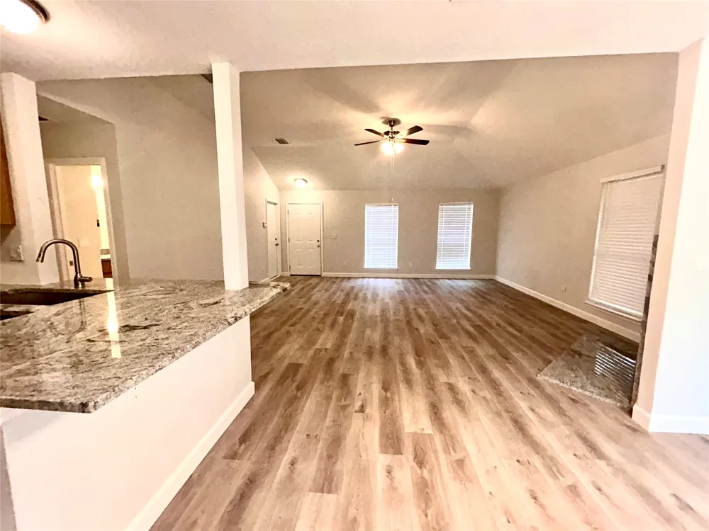 415 Rifleman Trail Arlington, TX 76002