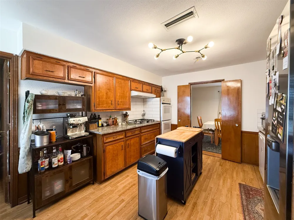 417 W Mccart Street Krum, TX 76249