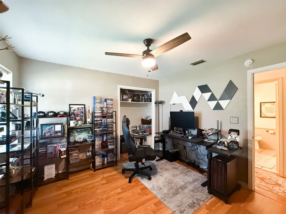 417 W Mccart Street Krum, TX 76249