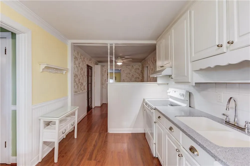 220 New Street Buford, GA 30518