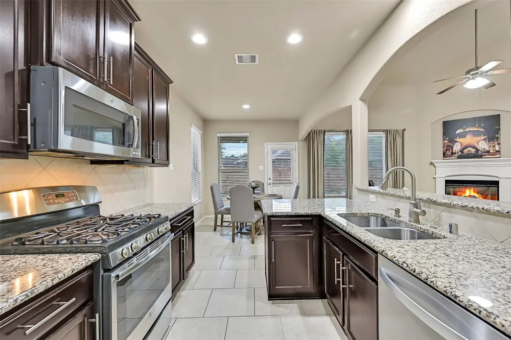 2303 Deer Trace Court Crosby, TX 77532